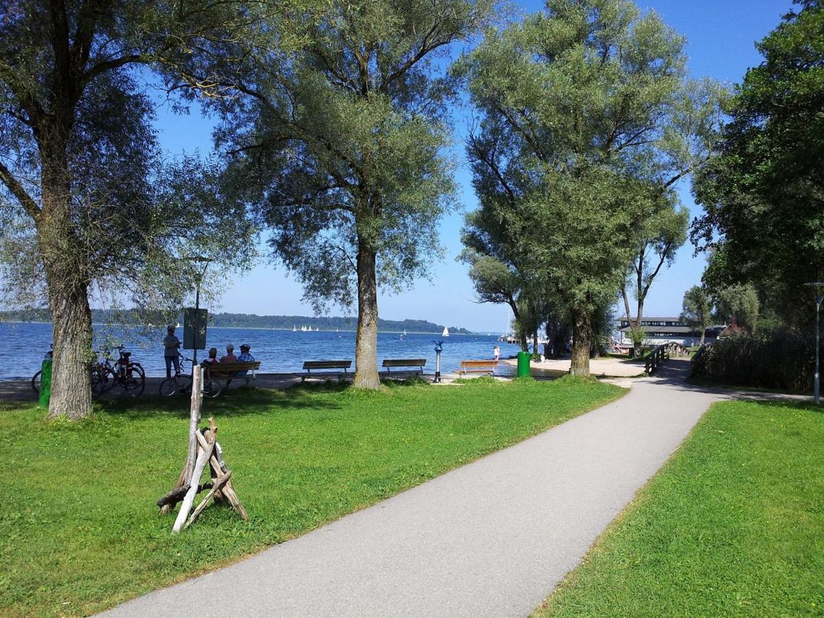 ברנאו אם כימסי Zwischen Chiemsee Und Bergen Ug מראה חיצוני תמונה